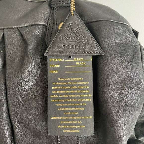 Sorial Leather Handbag w/ Detachable Shoulder Strap - Picture 4 of 16